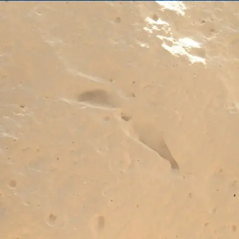 Sol 2642: Mars Hand Lens Imager (MAHLI)