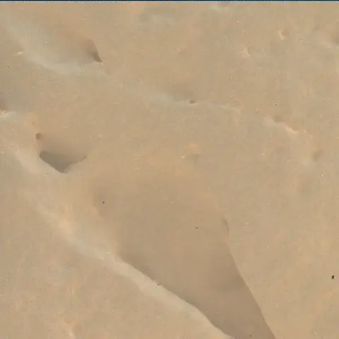 Sol 2642: Mars Hand Lens Imager (MAHLI)