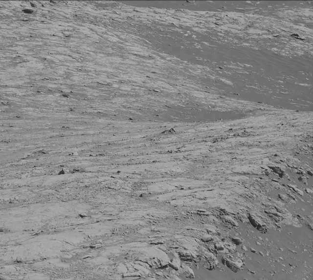 Sol 2643: Mast Camera (Mastcam)