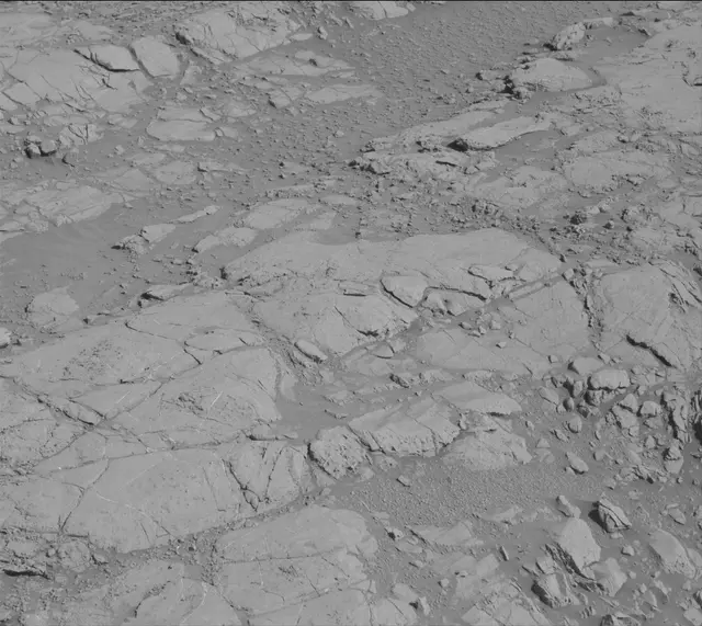 Sol 2643: Mast Camera (Mastcam)