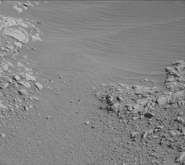 Sol 2643: Mast Camera (Mastcam)
