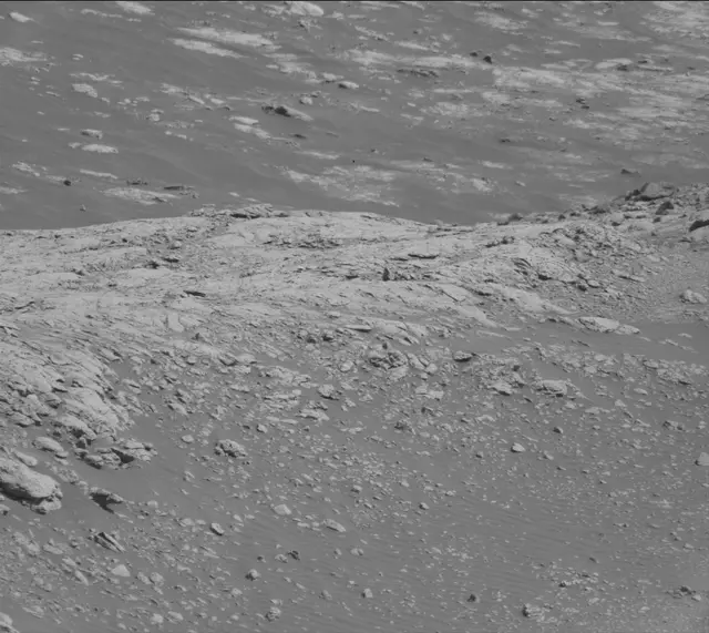 Sol 2645: Mast Camera (Mastcam)