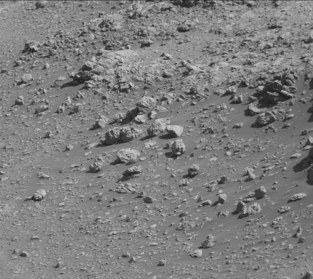 Sol 2645: Mast Camera (Mastcam)