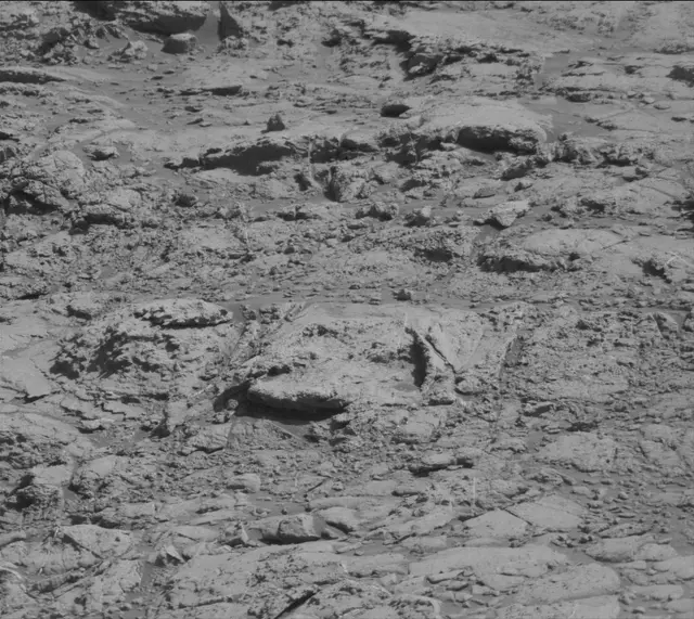 Sol 2645: Mast Camera (Mastcam)
