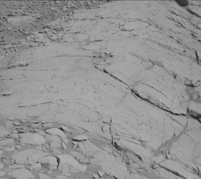 Sol 2645: Mast Camera (Mastcam)