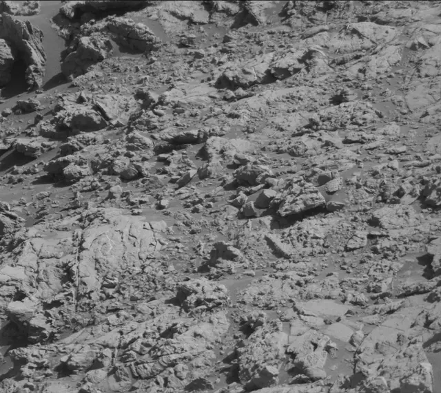 Sol 2645: Mast Camera (Mastcam)