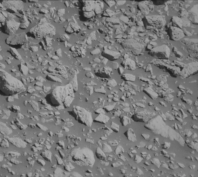 Sol 2645: Mast Camera (Mastcam)