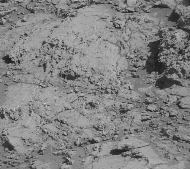 Sol 2645: Mast Camera (Mastcam)