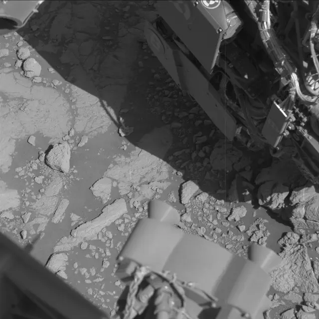 Sol 2647: Mast Camera (Mastcam)