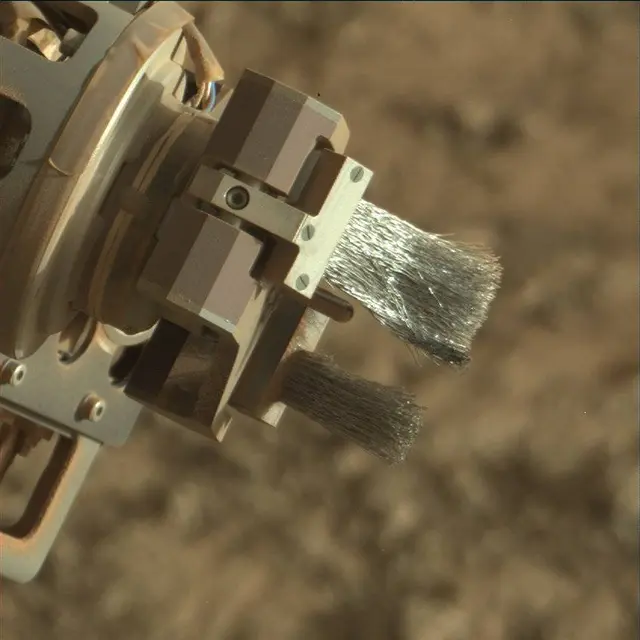 Sol 2653: Mast Camera (Mastcam)
