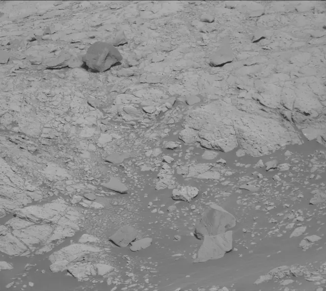 Sol 2654: Mast Camera (Mastcam)