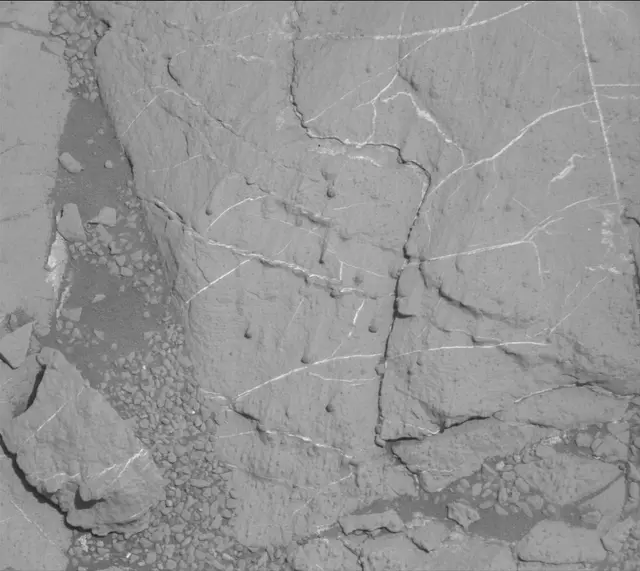 Sol 2654: Mast Camera (Mastcam)