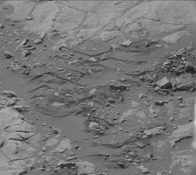 Sol 2654: Mast Camera (Mastcam)