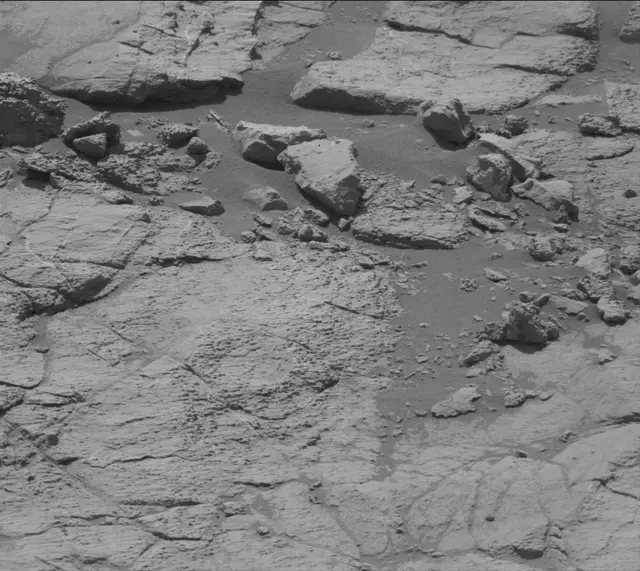 Sol 2654: Mast Camera (Mastcam)