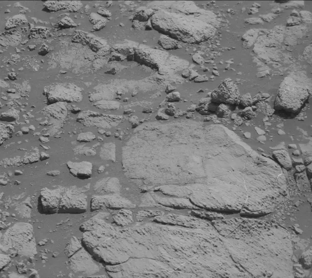 Sol 2654: Mast Camera (Mastcam)