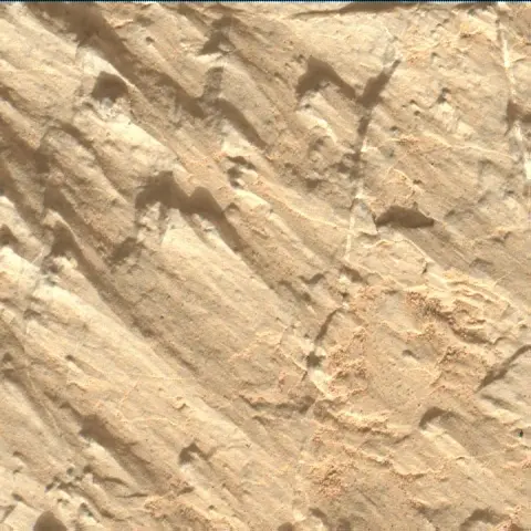 Sol 2656: Mars Hand Lens Imager (MAHLI)