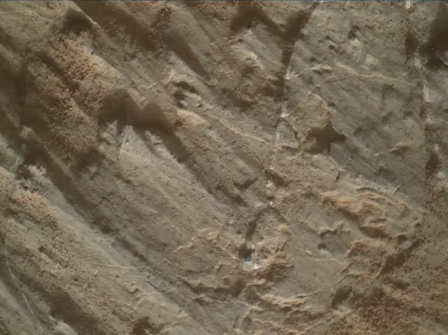 Sol 2656: Mars Hand Lens Imager (MAHLI)