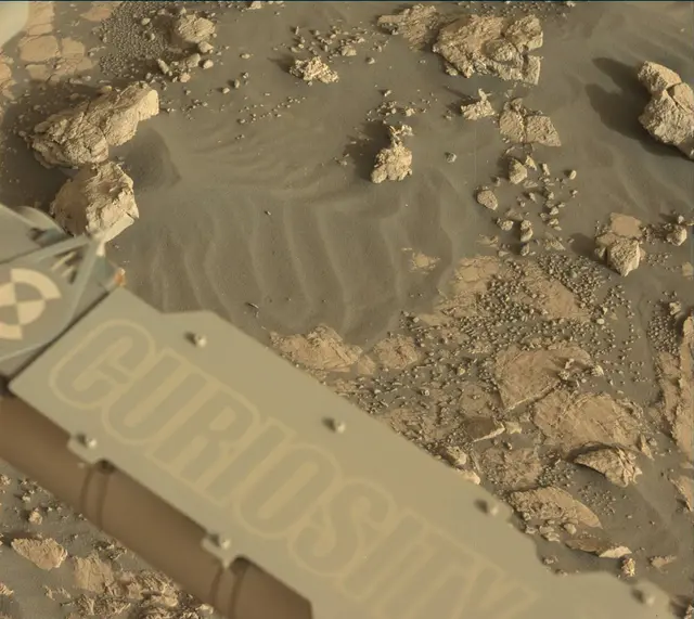 Sol 2657: Mast Camera (Mastcam)