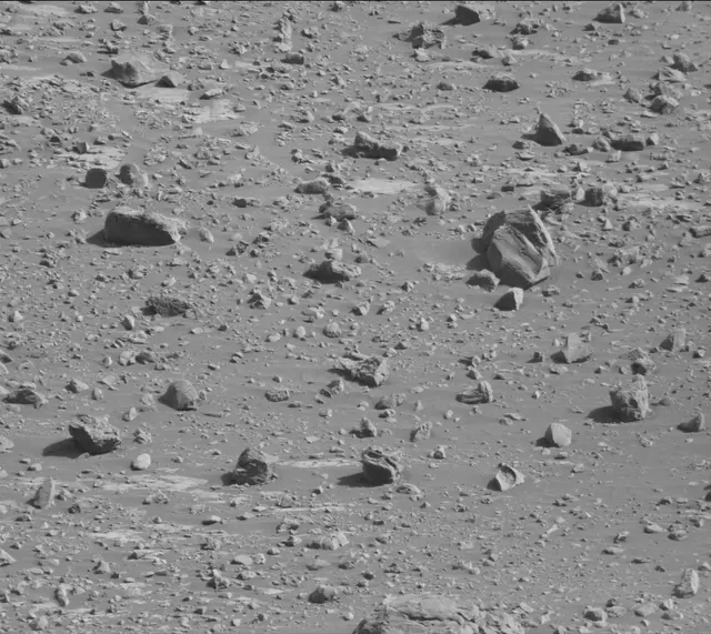 Sol 2657: Mast Camera (Mastcam)