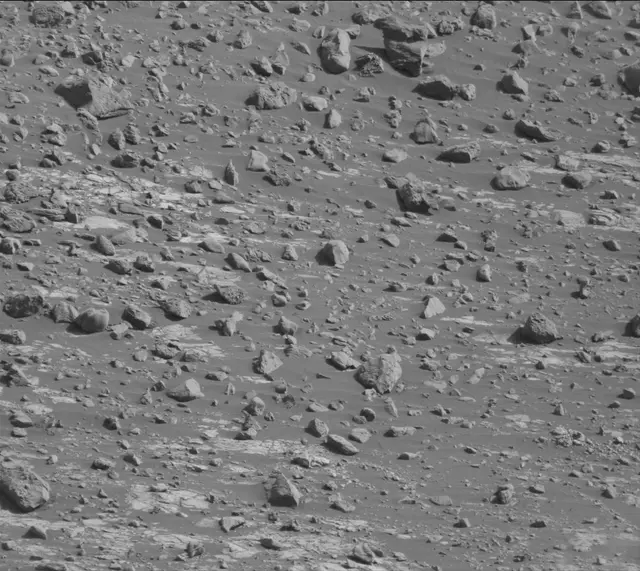 Sol 2657: Mast Camera (Mastcam)