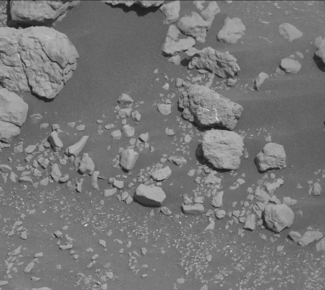 Sol 2657: Mast Camera (Mastcam)