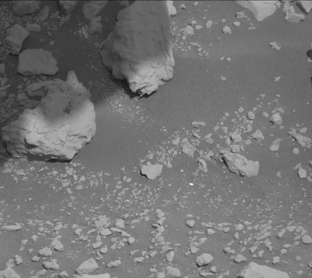 Sol 2657: Mast Camera (Mastcam)