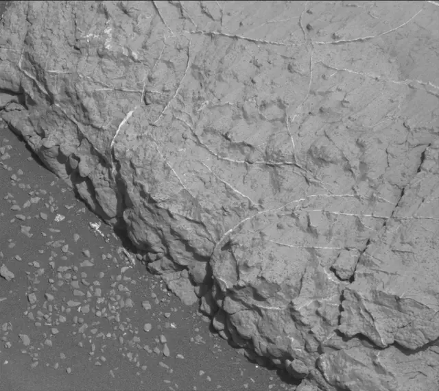 Sol 2657: Mast Camera (Mastcam)