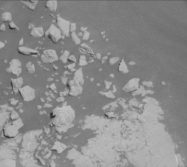 Sol 2657: Mast Camera (Mastcam)