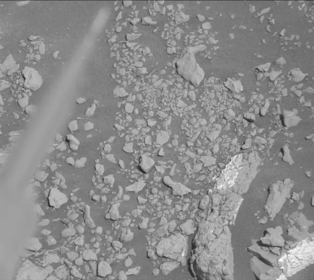 Sol 2657: Mast Camera (Mastcam)