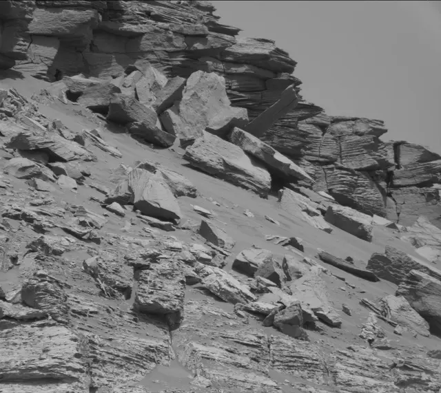 Sol 2657: Mast Camera (Mastcam)