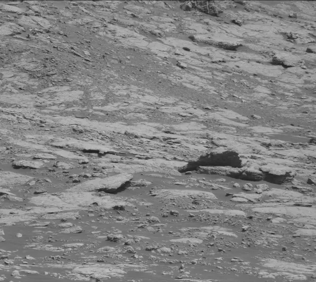 Sol 2657: Mast Camera (Mastcam)