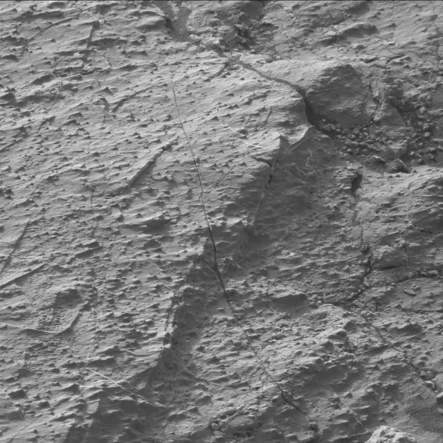 Sol 2657: Mast Camera (Mastcam)