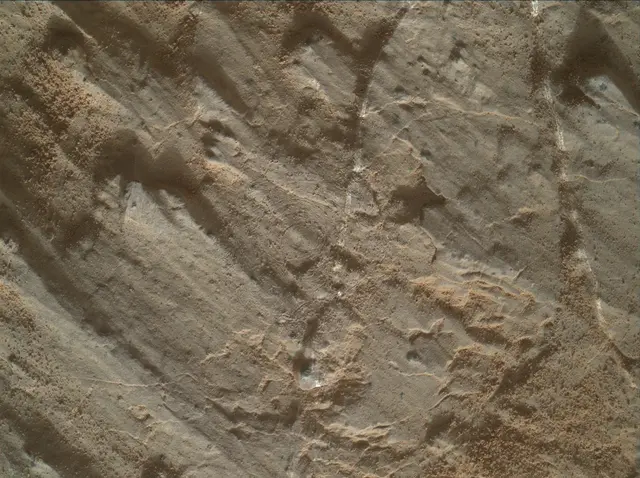 Sol 2657: Mars Hand Lens Imager (MAHLI)