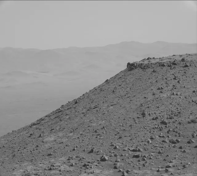 Sol 2658: Mast Camera (Mastcam)