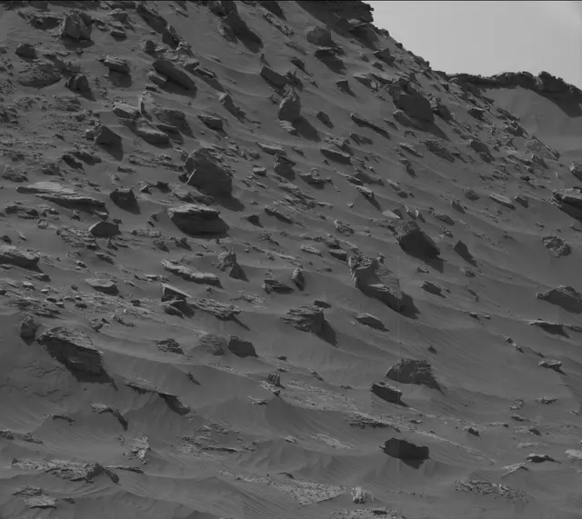 Sol 2658: Mast Camera (Mastcam)