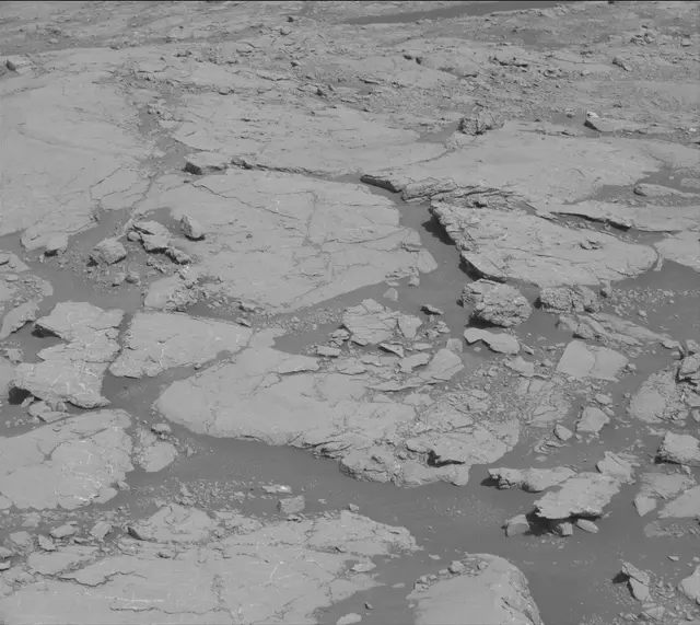 Sol 2658: Mast Camera (Mastcam)