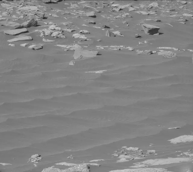 Sol 2658: Mast Camera (Mastcam)