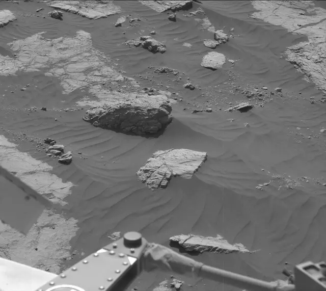 Sol 2658: Mast Camera (Mastcam)
