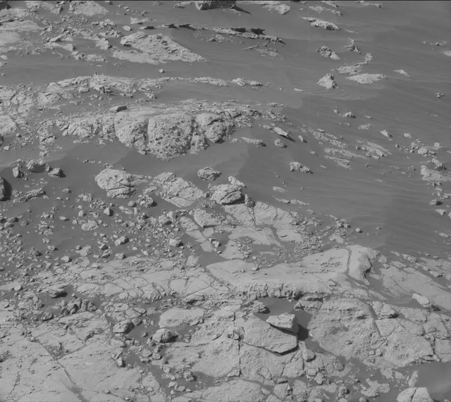 Sol 2658: Mast Camera (Mastcam)