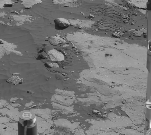 Sol 2658: Mast Camera (Mastcam)