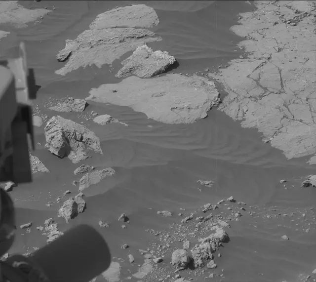 Sol 2658: Mast Camera (Mastcam)