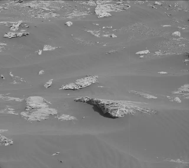 Sol 2658: Mast Camera (Mastcam)