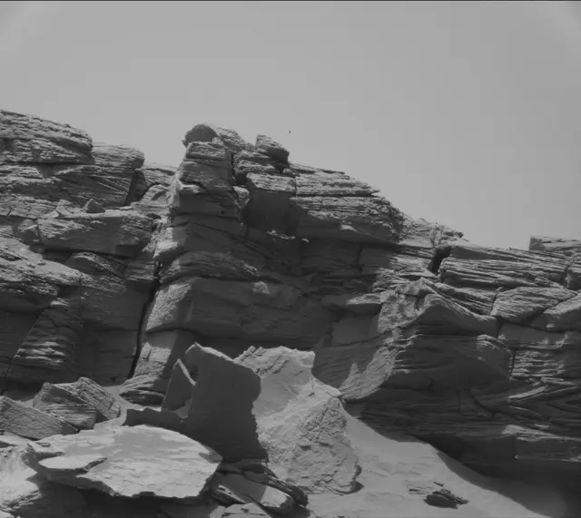 Sol 2658: Mast Camera (Mastcam)