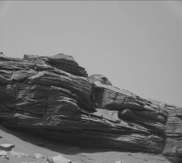 Sol 2658: Mast Camera (Mastcam)