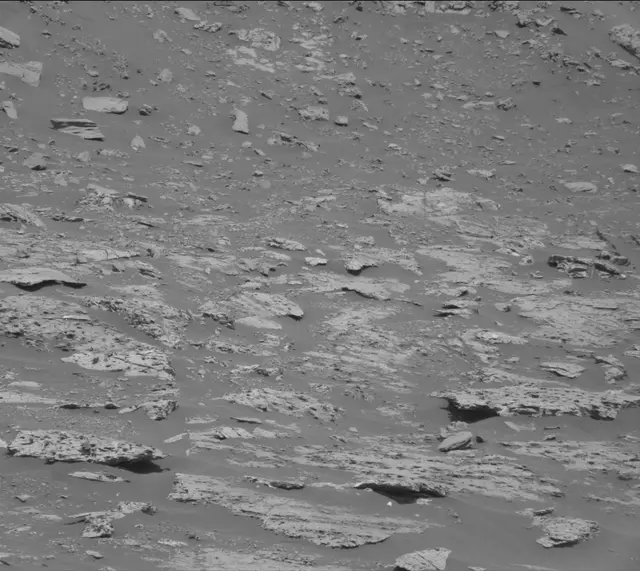 Sol 2658: Mast Camera (Mastcam)