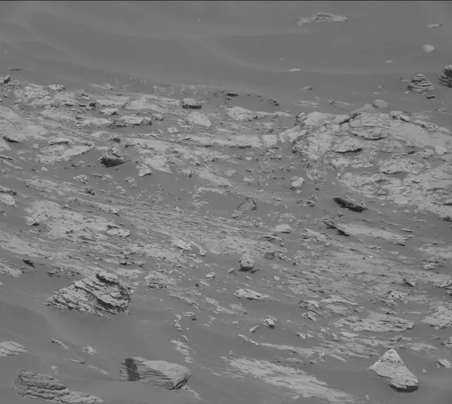 Sol 2658: Mast Camera (Mastcam)