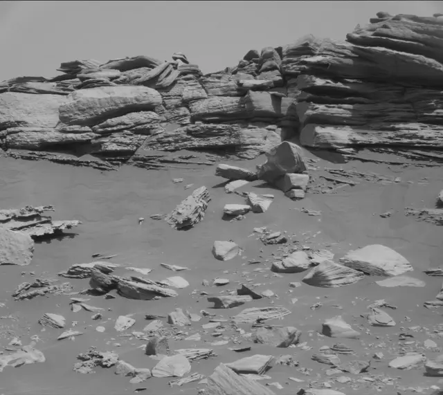 Sol 2659: Mast Camera (Mastcam)