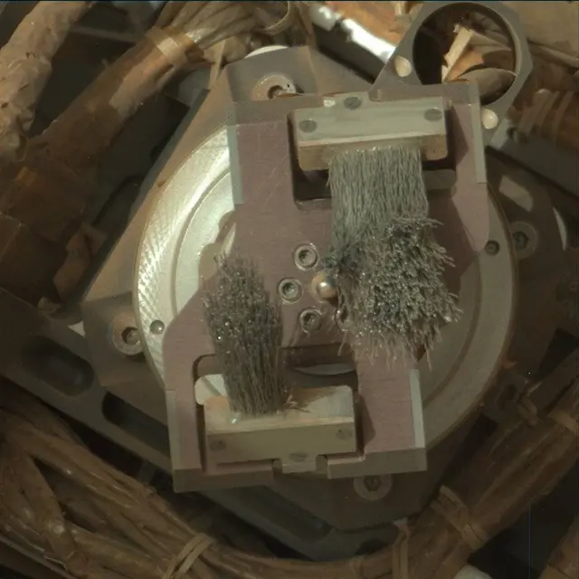 Sol 2660: Mast Camera (Mastcam)