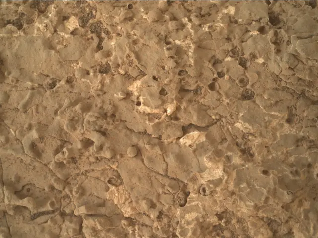 Sol 2660: Mars Hand Lens Imager (MAHLI)