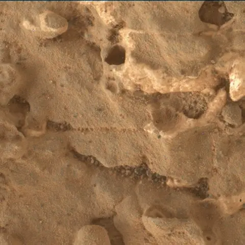 Sol 2660: Mars Hand Lens Imager (MAHLI)